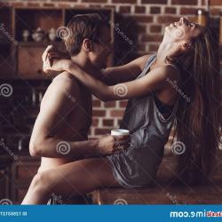 sexe dans la cuisine