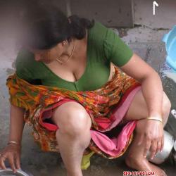 hot moti gaand saree aunties in facebook