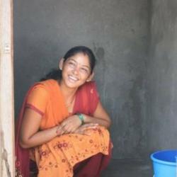 shit india lady nude