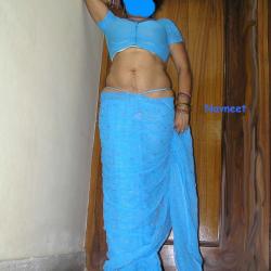 saroja aunty xxx photo