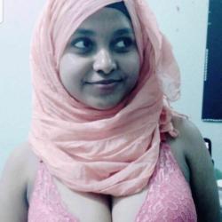 muslim big chest photo
