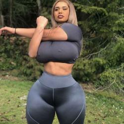 carmela habibi sexy pics onlifans
