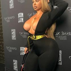 carmela habibi sexy pics onlifans