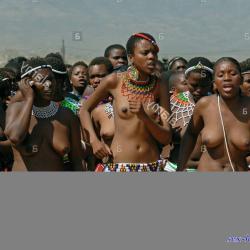 zulu naked pic