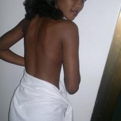manawake 3 wakiwa uchi