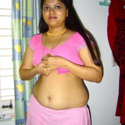 hot images sexy of aunty in peticoat
