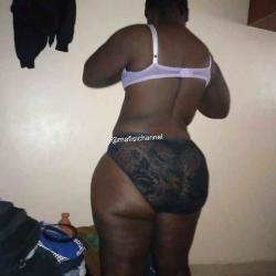 demu mwenye kuma kubwa marekani