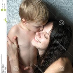 garçon baise sa mere