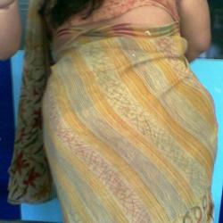 gaand images hd in dress and saari and nude gaand