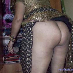 gaand images hd in dress and saari and nude gaand