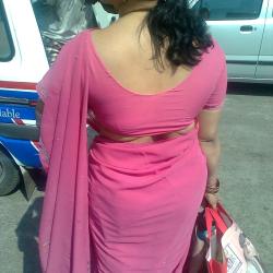 gaand images hd in dress and saari and nude gaand