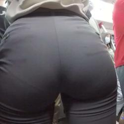 booty secretaries on tight clothes upskirt