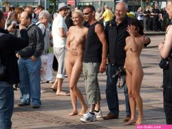 Nude in Public CMNF