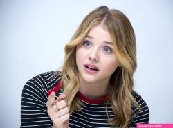 Mobile wallpaper: Celebrity Chloë Grace Moretz 643090 download the picture for