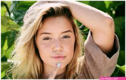 Olivia Pontoon