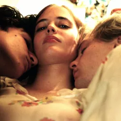 Best Threesome Scenes
