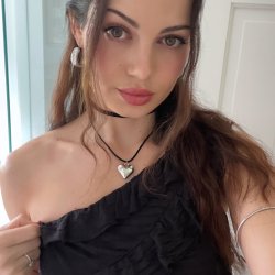 OnlyFans – Fernanda Santini / Sophia Foxx image 4